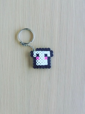 Toast keychain handmade new with pyssla