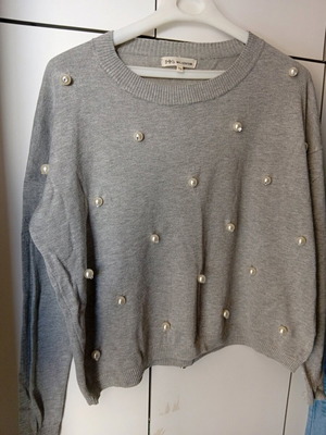 Blouse with pearls gray like new, size L