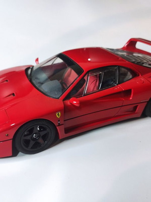 Kyosho Ferrari F40 08412R Light Weight Version 1:18 Scale Model New