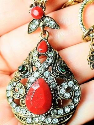 Red Duchess vintage κολιέ μεταχειρισμένο, κόκκινο και χρυσαφί