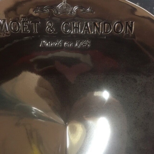 Moet & Chandon sculpted collectible ashtrays, set of 2, 20 cm diameter