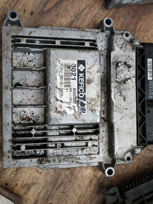 ECU computer for Kia Picanto 1.0 3911002FB0