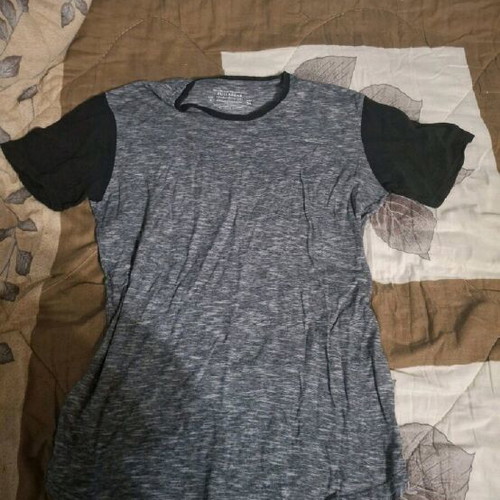 Short-sleeve shirt used, sizes M and L