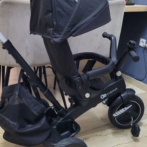 Kinderkraft Easytwist tricycle 5 in 1 used, adjustable for toddlers