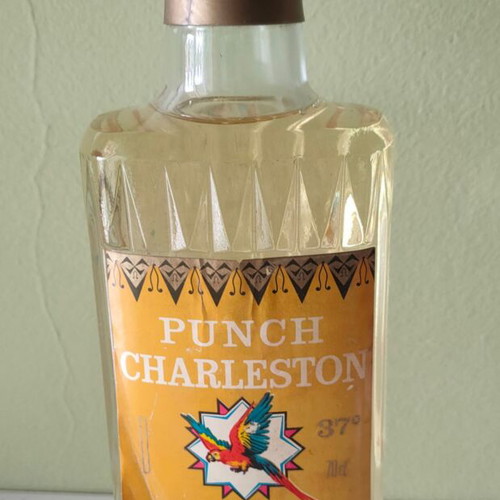 Punch Charleston collectible decor bottle like new