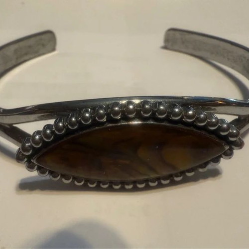 Vintage bracelet with tortoise stone new