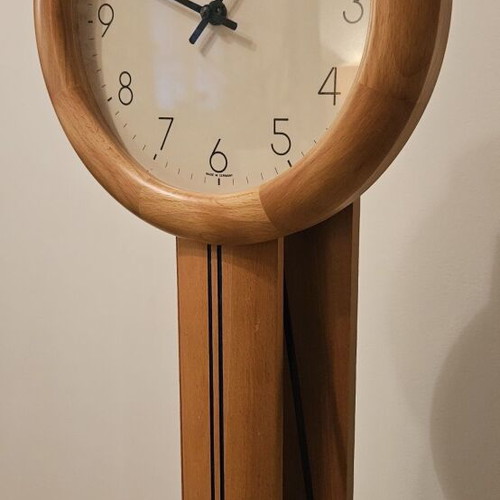 Hermle wall clock with pendulum like new, solid wood