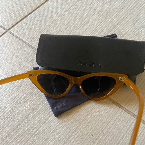 Zara cat eye sunglasses like new with brown lens and horn frame