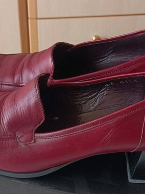 Loafers vintage leather used size 41 burgundy with block heel