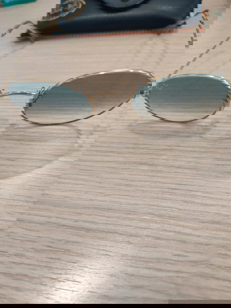 Ray Ban Oval Blue Gradient