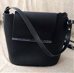 Μαύρο backpack