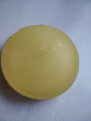 Medela feeding nipples like new