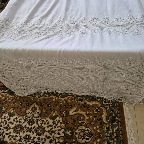Large Curtain 1/2 Machine Made, New, 5-7m Length, 2.7m Height