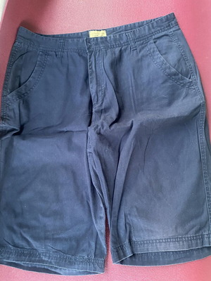 Commander Bermuda No:52 dark blue like new