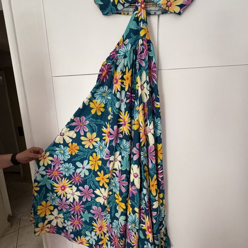 Maxi dress strapless with neck ties like new, printed