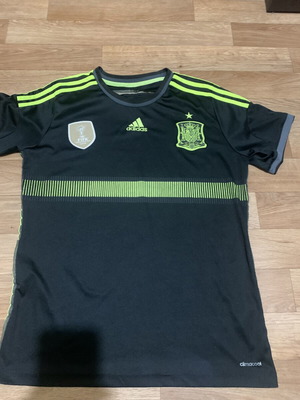 Adidas Spain WC 2014 jersey like new, size M