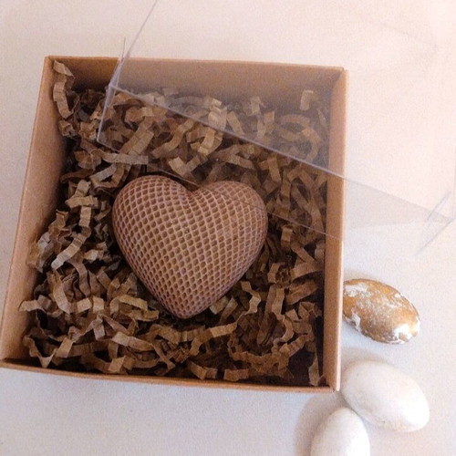 Handmade bombonieres in kraft box with ceramic magnet made to order