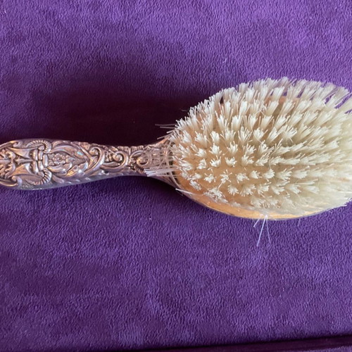 Beauty set with mirror and two luxury brushes in box