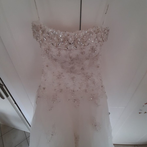 Wedding dress ivory used, strapless with thin extra straps, size small