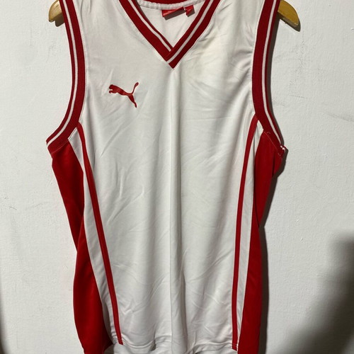 PUMA basketball jersey L like new