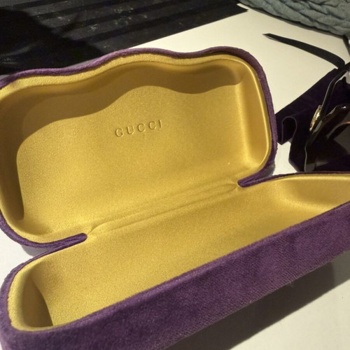 Gucci sunglasses like new, black and brown
