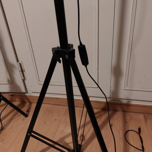 Led lights with tripods and adjustable height, new, set of 2