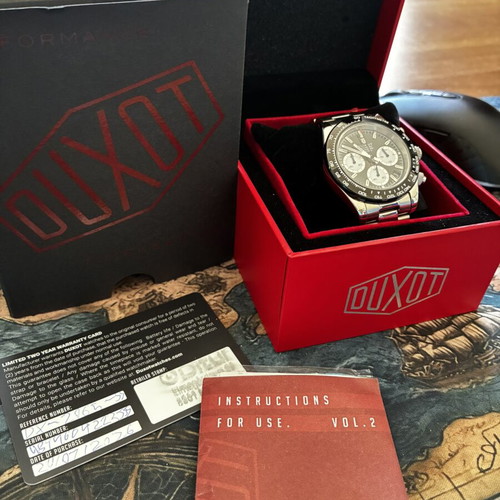 Duxot men's watch like new with sapphire crystal and waterproof