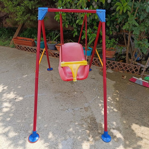 Children's swing slightly used