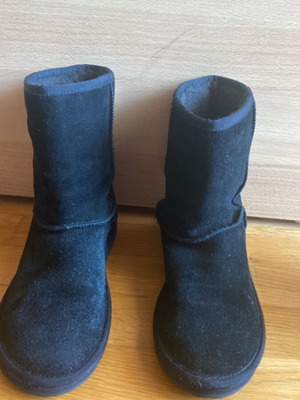 Ugg Australia black suede boots with rhinestone design and fur lining