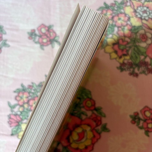 Book Pente Paidia Kai Mia Listeia like new