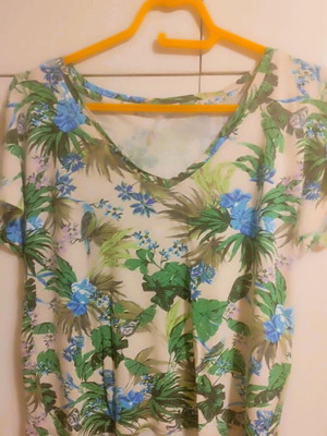 Only Tropical Floral blouse size M/L like new