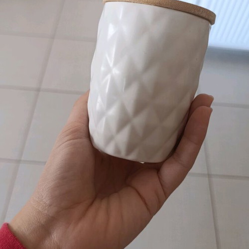 Toothbrush holder like new