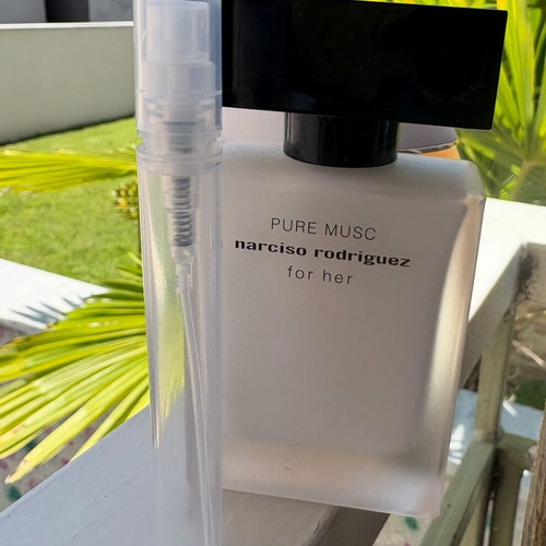 Narciso Rodriguez Pure Musc for Her Eau de Parfum set with Jadore body oil gift