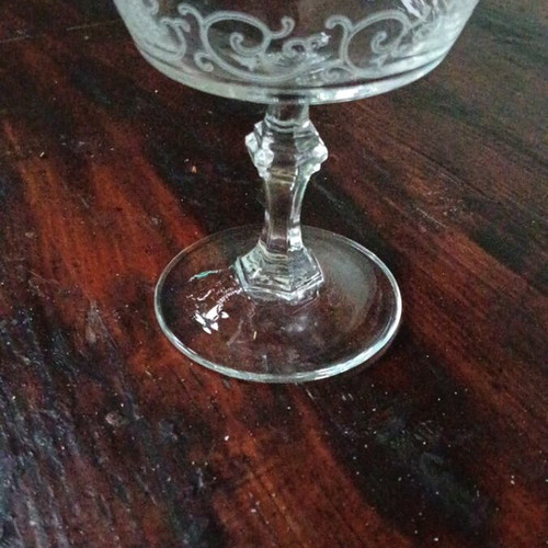 Champagne glasses set of 6 like new