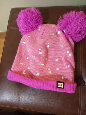 Under Armour Kids Beanie like new, pink with lining