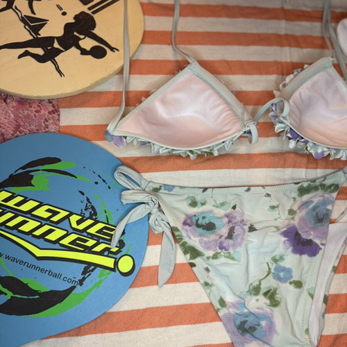 Floral Bikini Set με 3D λουλούδια σαν καινούργιο, παστέλ αποχρώσεις