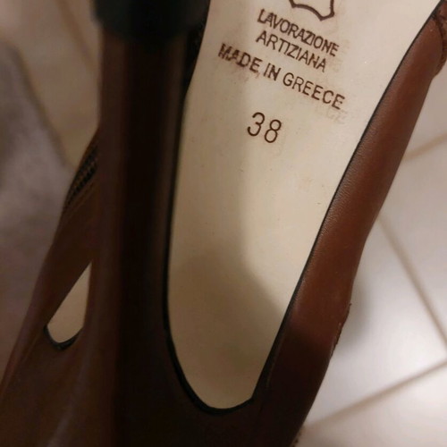 Mark Milan tan ankle boots like new, leather, size 38