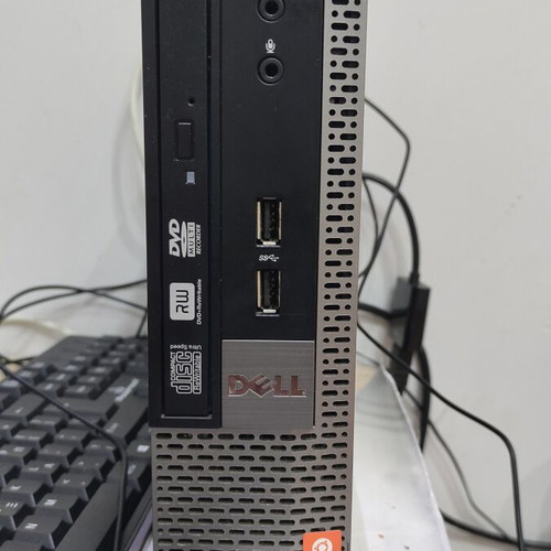 Dell Optiplex 7010 desktop computer like new with Windows 10 Pro