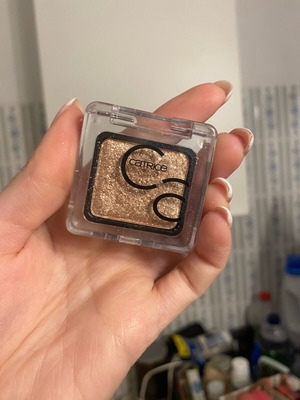Catrice Σκιά ιριδιζόν σαν καινούργιο, απόχρωση 350 frosted bronze με γκλίτερ