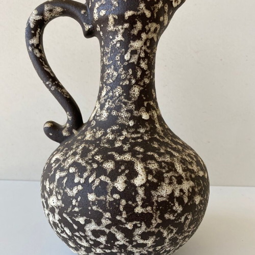 Pitchers used, set of 2, height 26cm