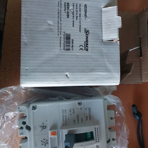 Schrack MZ2 Series Triple Pole Circuit Breaker new