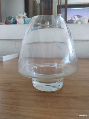 Glass decorative vase flowerpot heavy, used