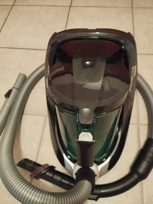 Rowenta vacuum cleaner used, like new