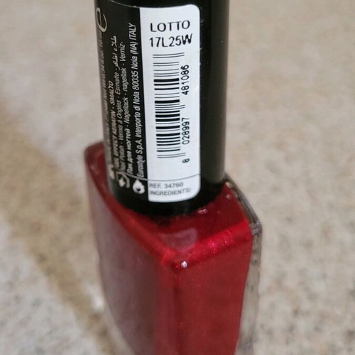 Nail polish set of 2 like new with deep, seductive colors