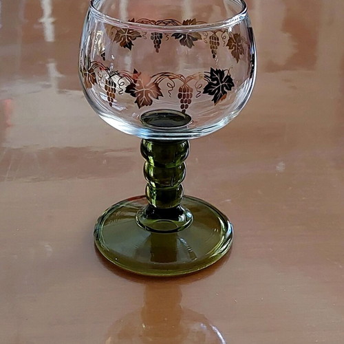 Roemer Bacchus Vintage German Wine Glasses set of 6 like new