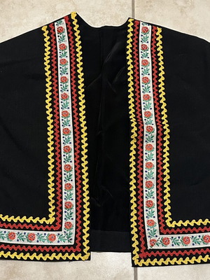 Traditional Children's Vest like new 42x37cm