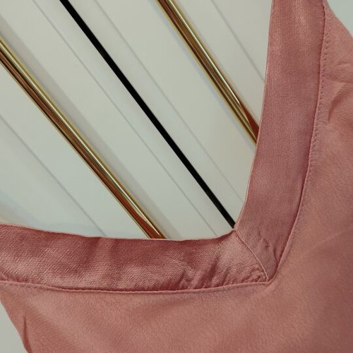 Pink top size small like new