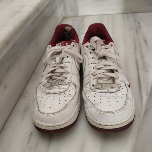 Nike Airforce 1 used athletic shoes size 42 white and red