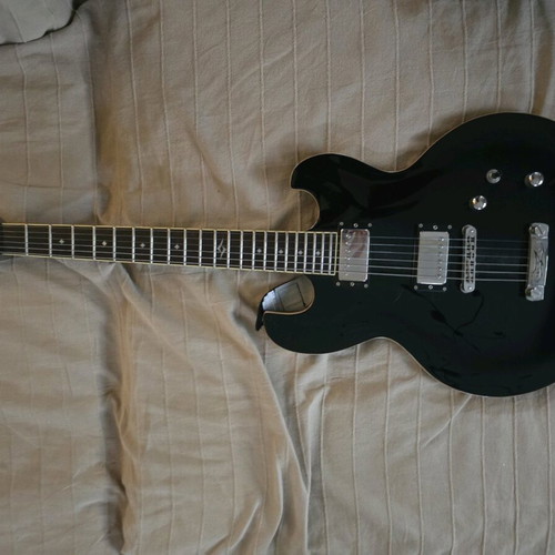 DBZ Imperial electric guitar like new