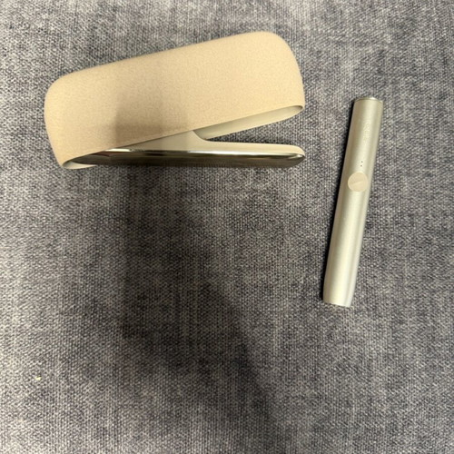 Iqos ILUMA slightly used